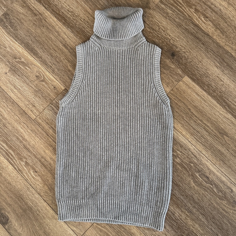Michael Kors Gray Sleeveless Turtleneck Sweater